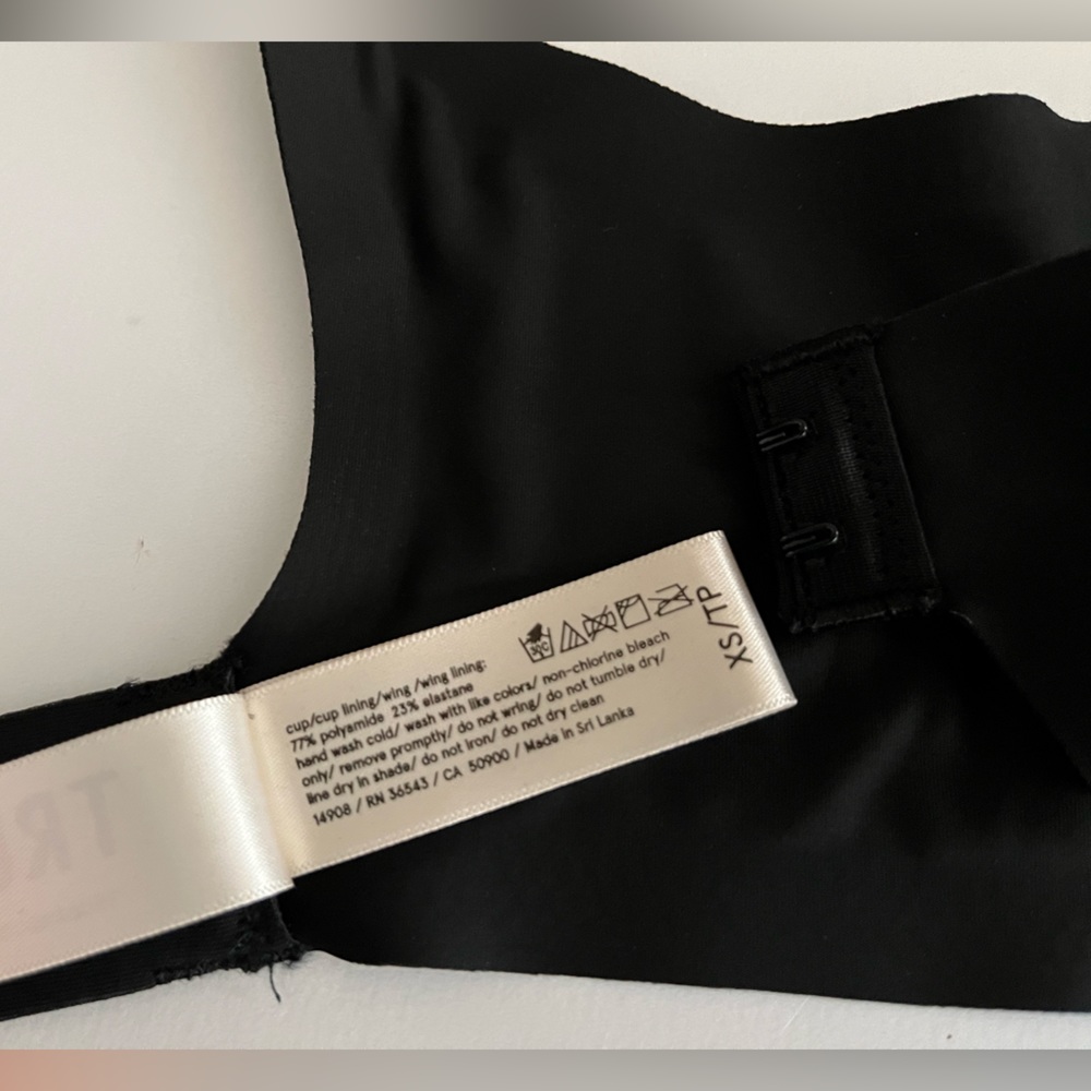 True&Co. Super Soft and Silky Laser-cut Tech Sealed Removable Pads No Lines Bra - Picture 8 of 8